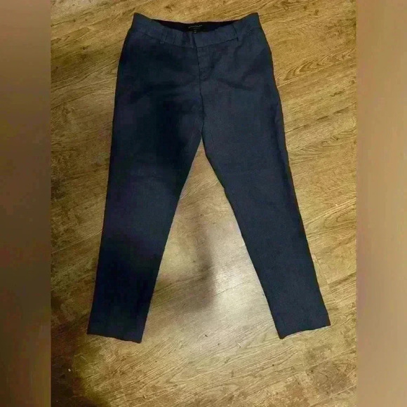 Banana Republic Ladies Gray Ankle-Fit Pants (Style: Martini) - Size 6 Petite - Picture 1 of 5
